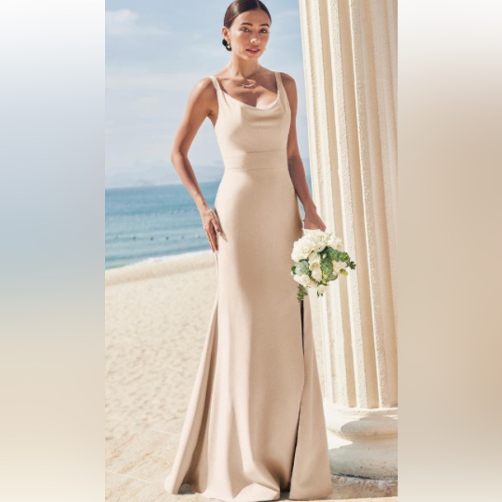Elegant Cream Sleeveless Dress